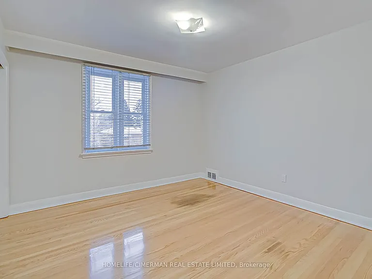 25 Sage Ave — Photo 15