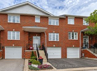 22 Village Green Ln, Bradford West Gwillimbury, ON L3Z3E7