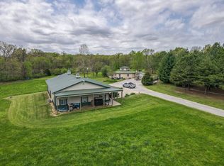 3881 E Tank Farm Ln, Olney, IL 62450