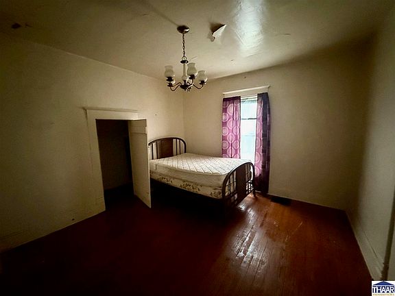 4th image of 404 W Sylvandell St