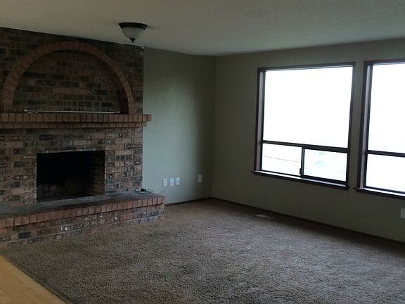 5th image of 5314 49th Avenue Ct E