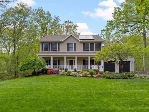 6 W Causeway, Cortlandt Manor, NY 10567