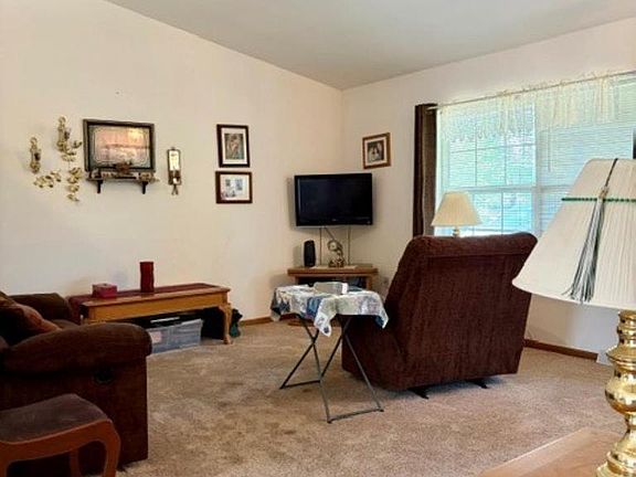 3rd image of 6109 QUENTIN STREET