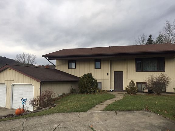 5th image of 6 Carol Ct