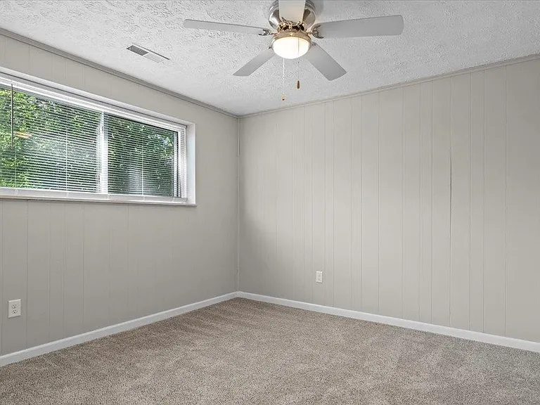 32 Sundowner Ln — Photo 16