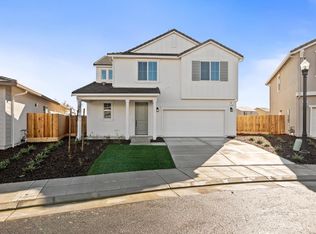 1140 Ponderosa Way W, Madera, CA 93636