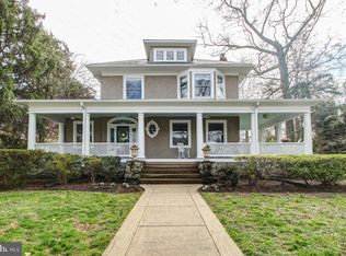 2 E Melrose St, Chevy Chase, MD 20815