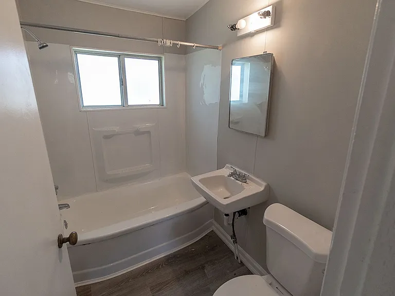 7460 N Wade School Rd #B — Photo 10