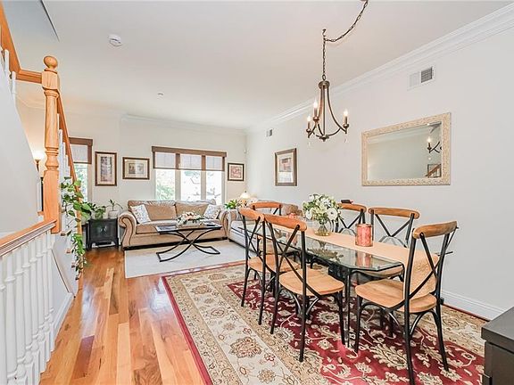 4th image of 300 Lamberts Ln
