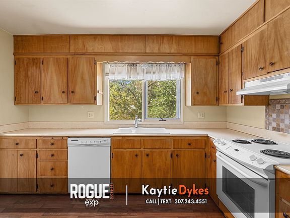 5th image of 1320 Kingsbury Drive