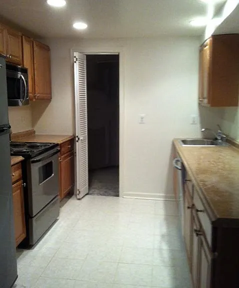 2115 1st St NW #B — Photo 3