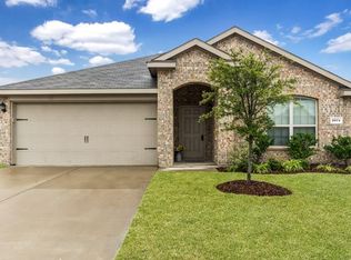 2074 Enchanted Rock Dr, Forney, TX 75126
