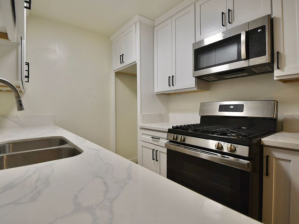1st image of 10855 Morrison St #17854650