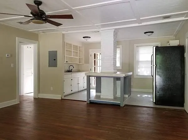 7 Mindoro Cir — Photo 1