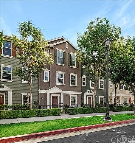 1st image of 15224 Columbus Sq