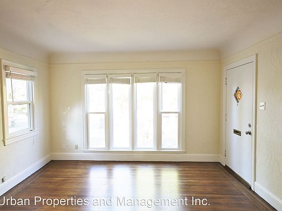 2nd image of 1238 Oak St