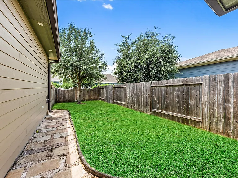 16815 Osprey Bend Dr — Photo 29