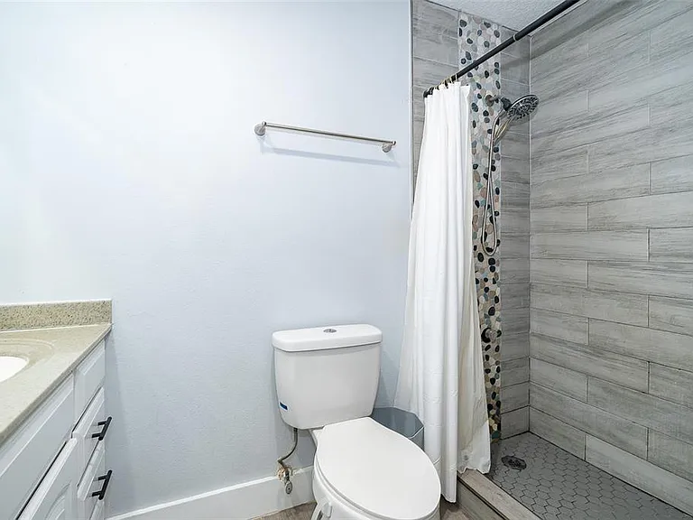 7118 Caloosa Ct — Photo 18