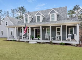 555 Old Mill Rd, Osterville, MA 02655