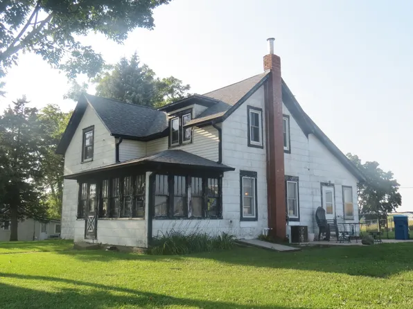 2526 Highway 136, Delmar, IA 52037