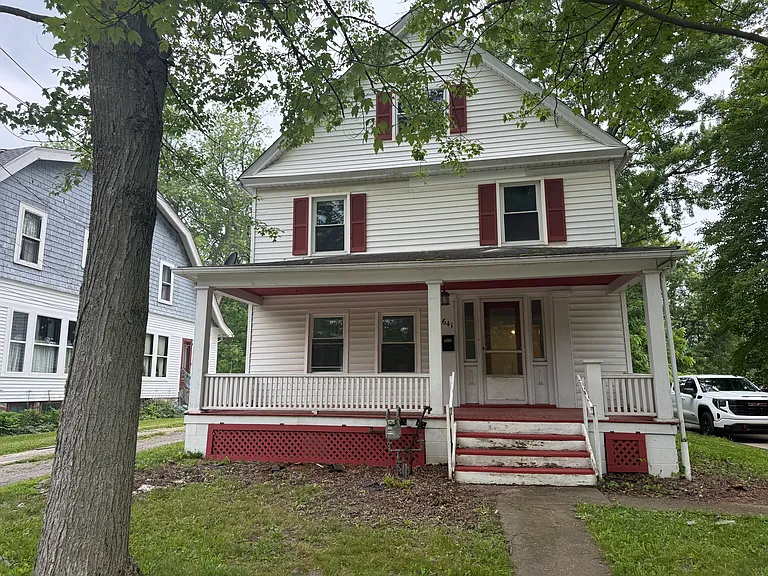 641 S Court St — Photo 1