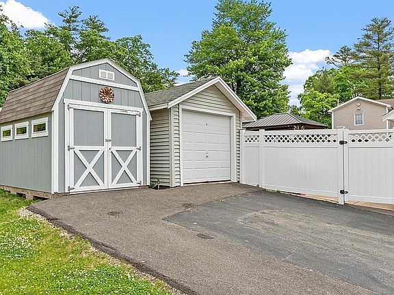 2nd image of 80 Millville Circle