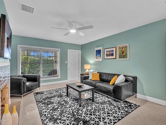 5th image of 710 SE 22nd Street