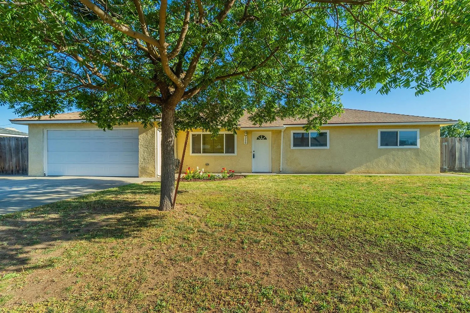5776 E Hampton Way photo 1