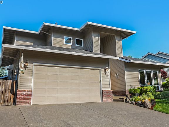 2nd image of 3165 NE 12th Ave