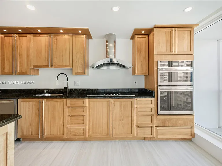 2100 S Ocean Ln #601 — Photo 6
