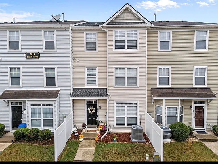 5011 Eagle Stone Ln #106 — Photo 1