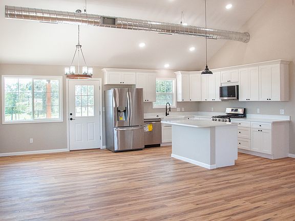 Spacious Kitchen