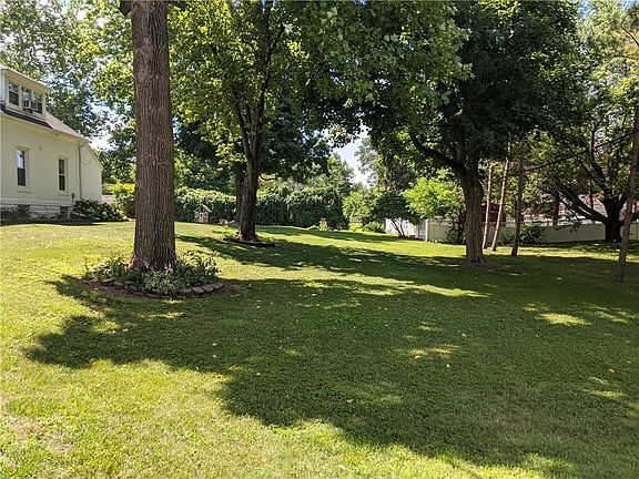 3rd image of 3641 Nichol Ave