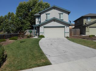 355 Pedersen Rd, Oakdale, CA 95361