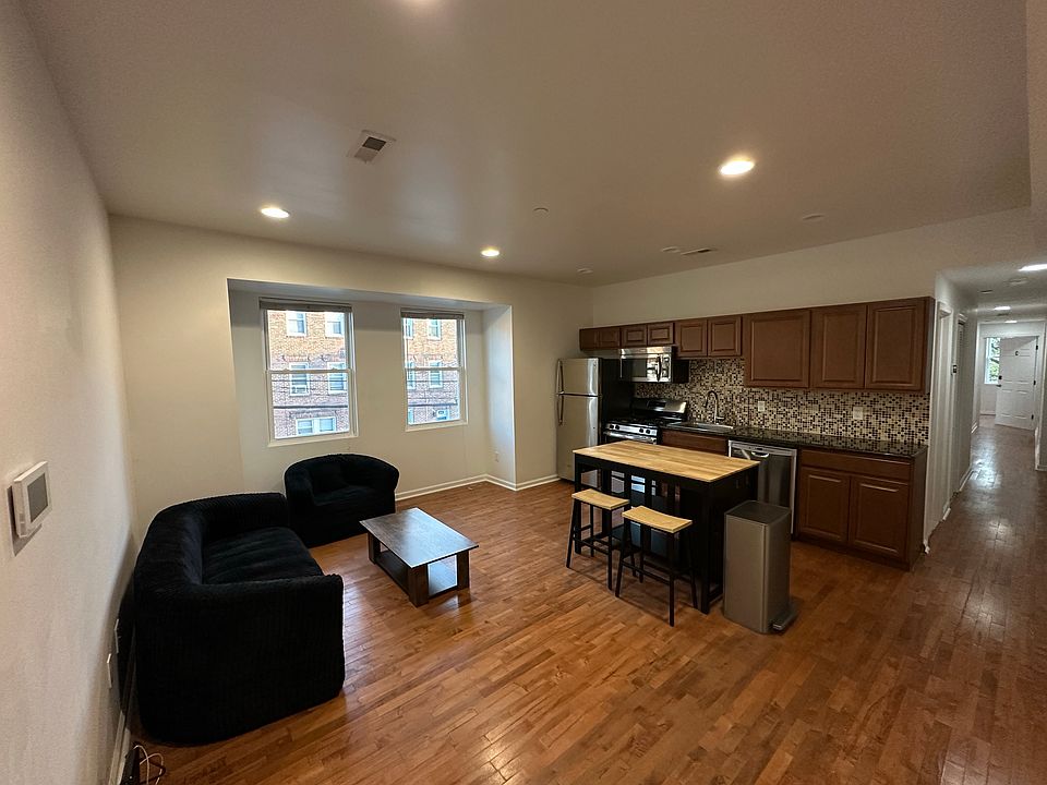1st image of 601 N 39th St Floor 2