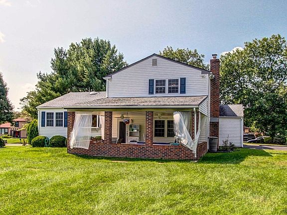 3rd image of 83 Cynthia Dr