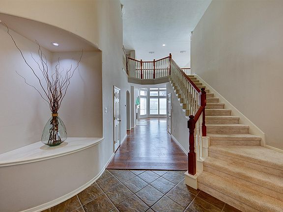 3rd image of 2619 Emerald Springs Ct
