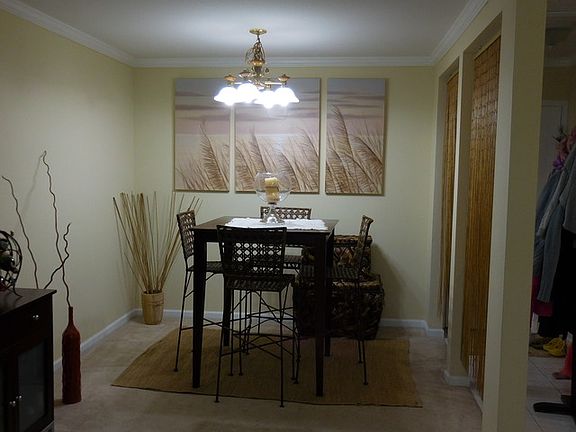 4th image of 731 E Fullerton Ave APT 202