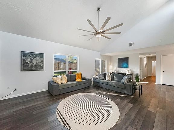 4th image of 21427 Park Bluff Dr