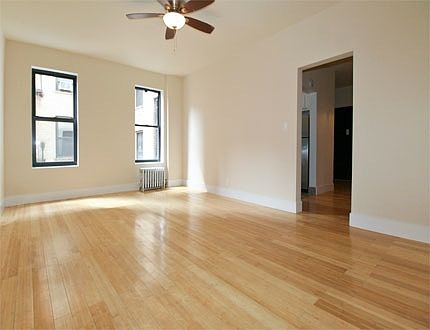 5th image of 11880 Metropolitan Ave APT 3H