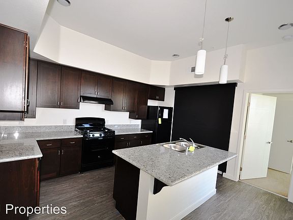 5th image of 431 E 6th St APT 310