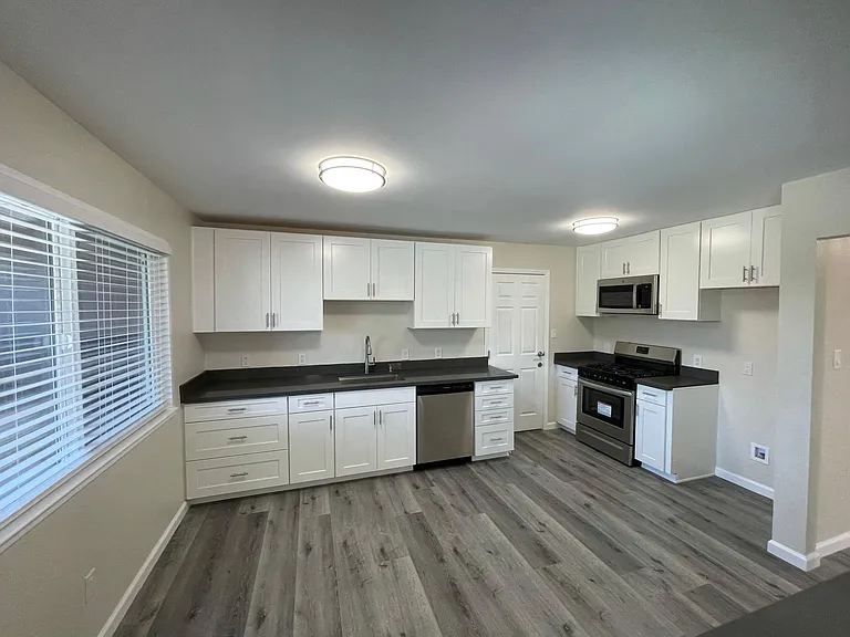 4587 El Cajon Ave — Photo 4