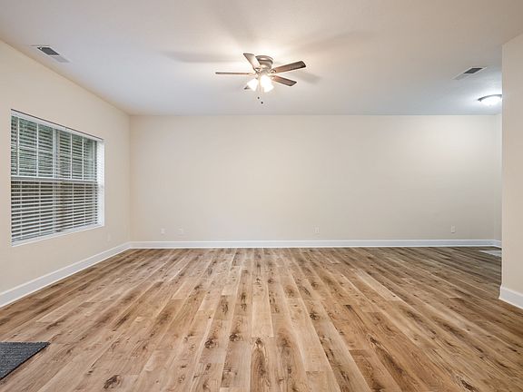 5th image of 605 Wilcox St Unit B