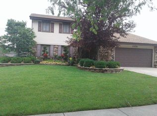 1109 E Point Dr, Schaumburg, IL 60193