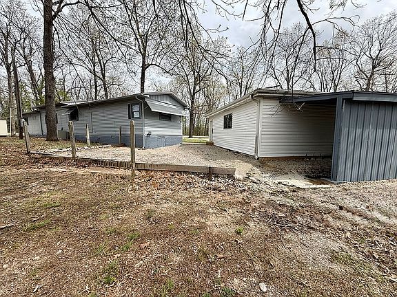 5th image of 952 Cranfield Rd