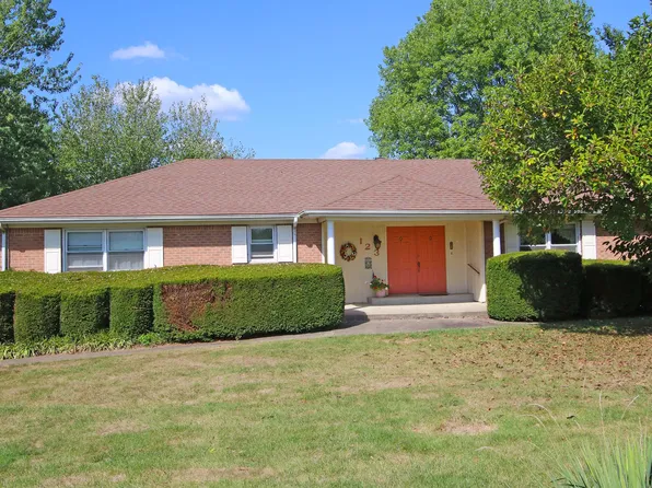 123 Pinehurst Dr, Georgetown, KY 40324