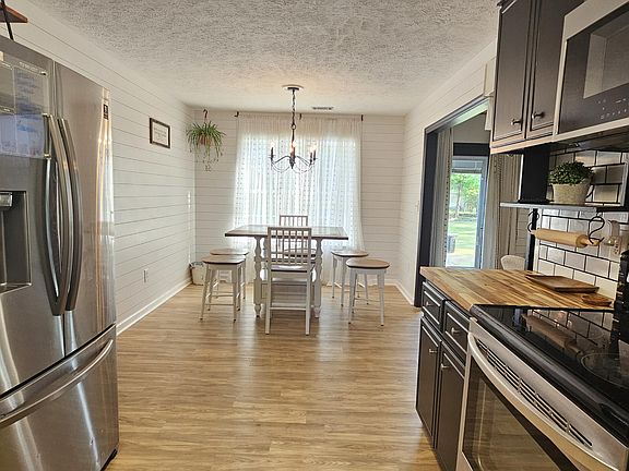 5th image of 1073 Woodberry Drive