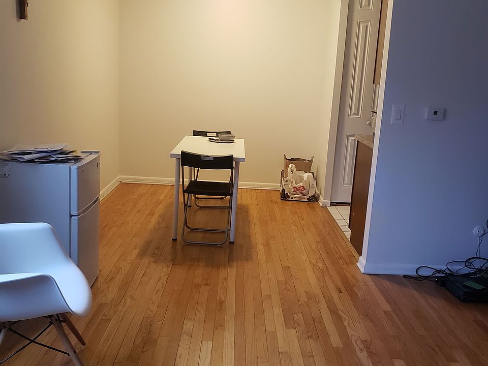 1st image of 717 Emerson St
