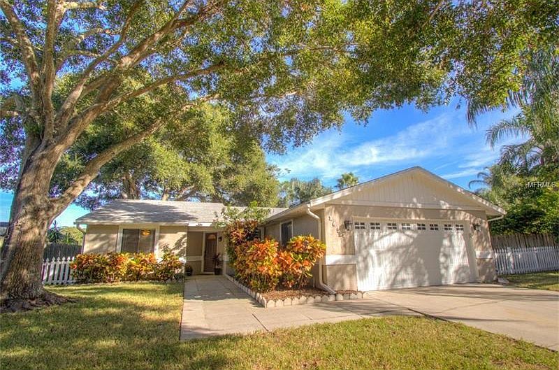 1st image of 1651 Spottswood Cir