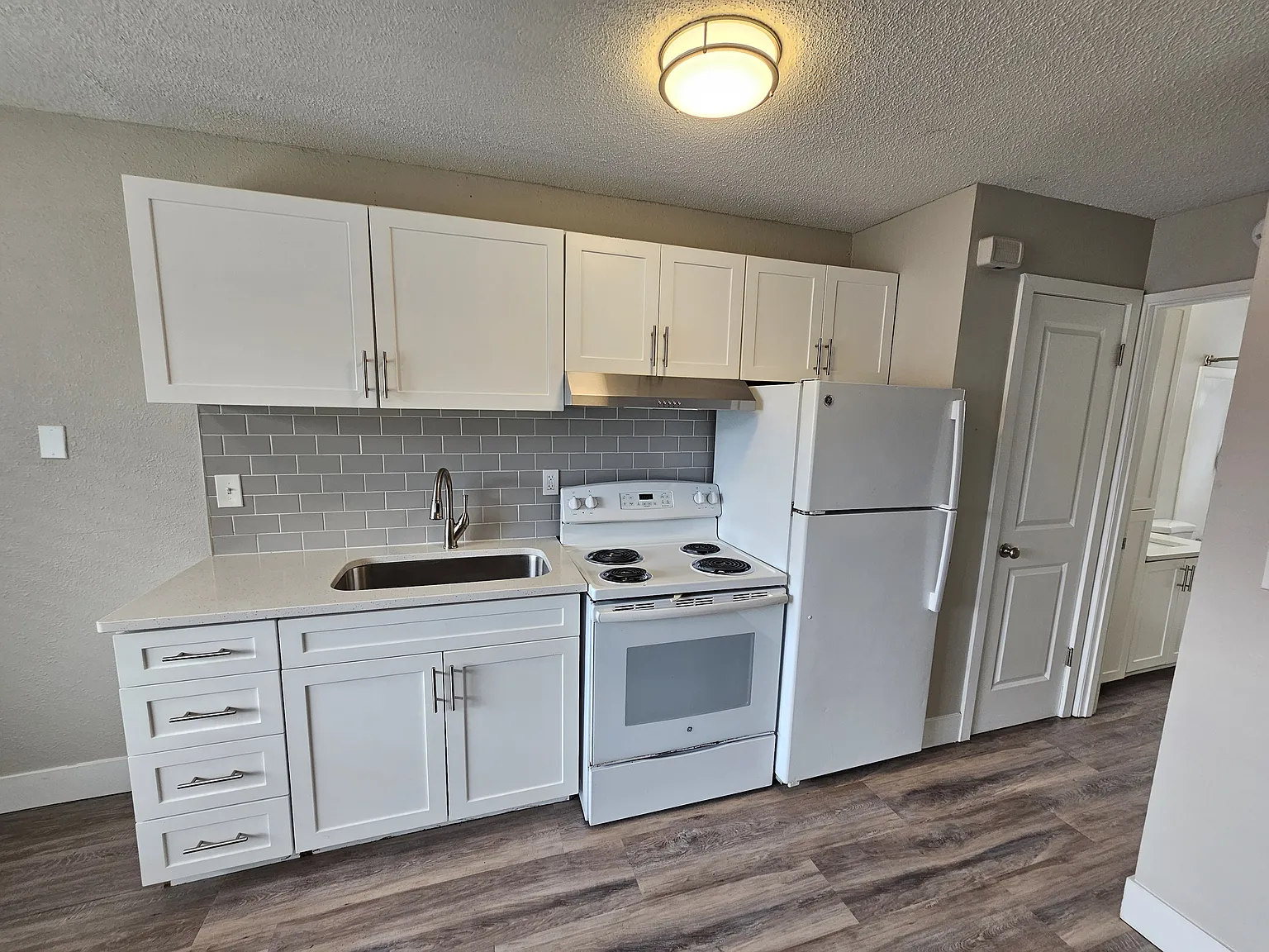 1 bed, 450 sqft, $1,295 — Photo 2